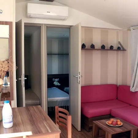 Hotel Mobilhome « Destination De Vacances» *