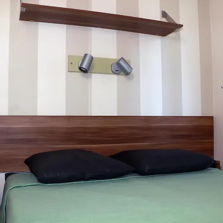 Mobilhome « Destination De Vacances» * Сижан